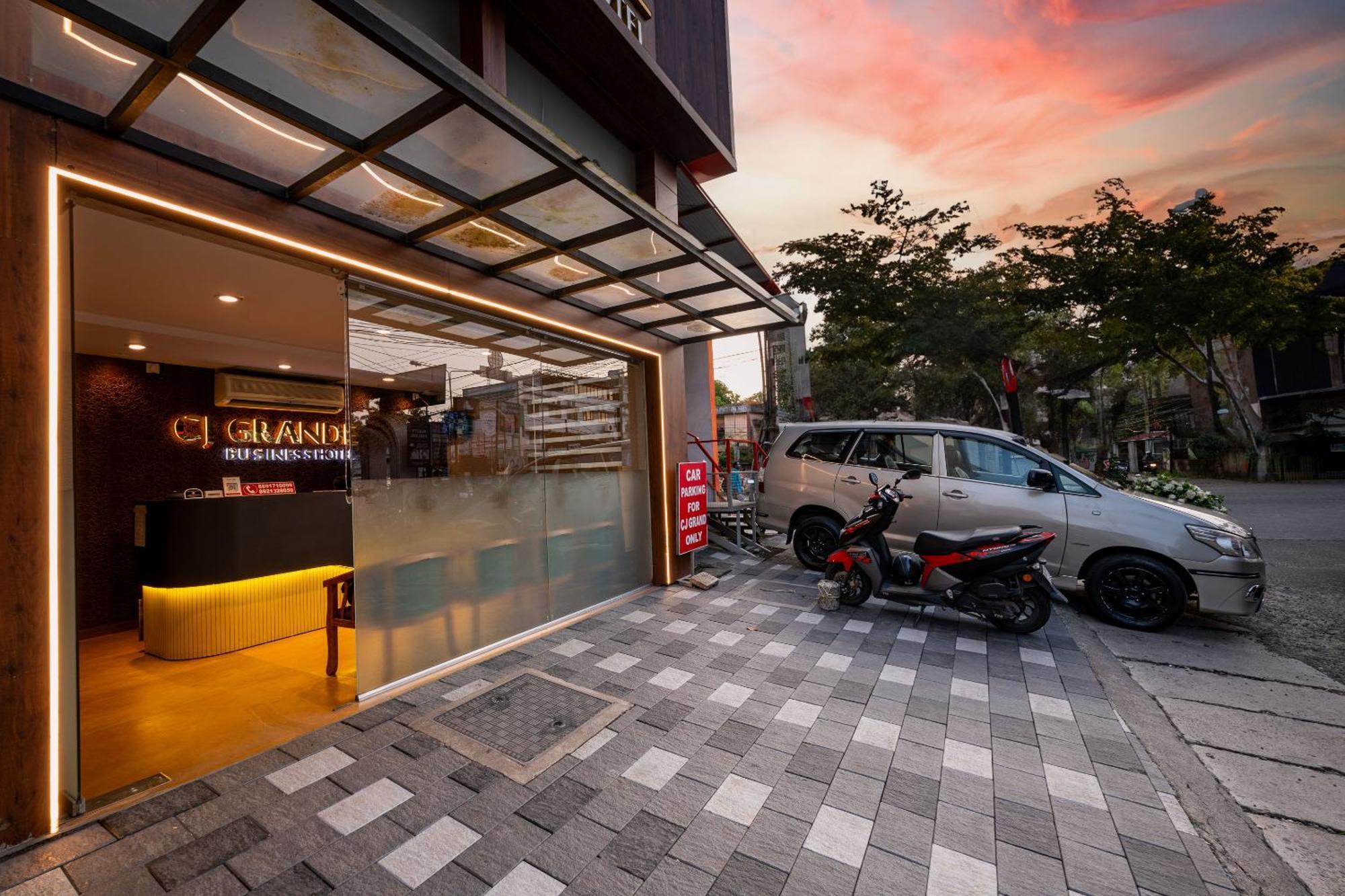 Cj Grande By Jesway Hotels & Resorts Коччи Экстерьер фото